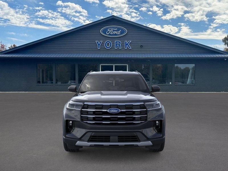 2026 Ford Explorer photo 3