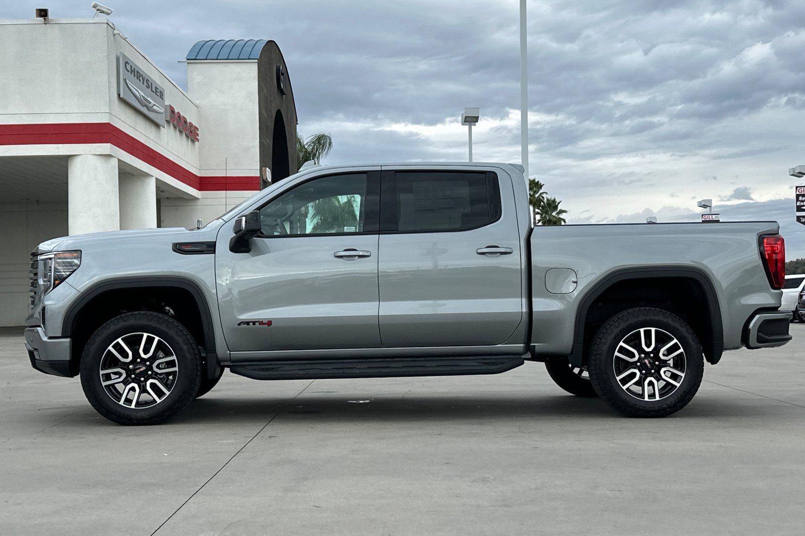2026 Gmc Sierra 1500 AT4 photo 3