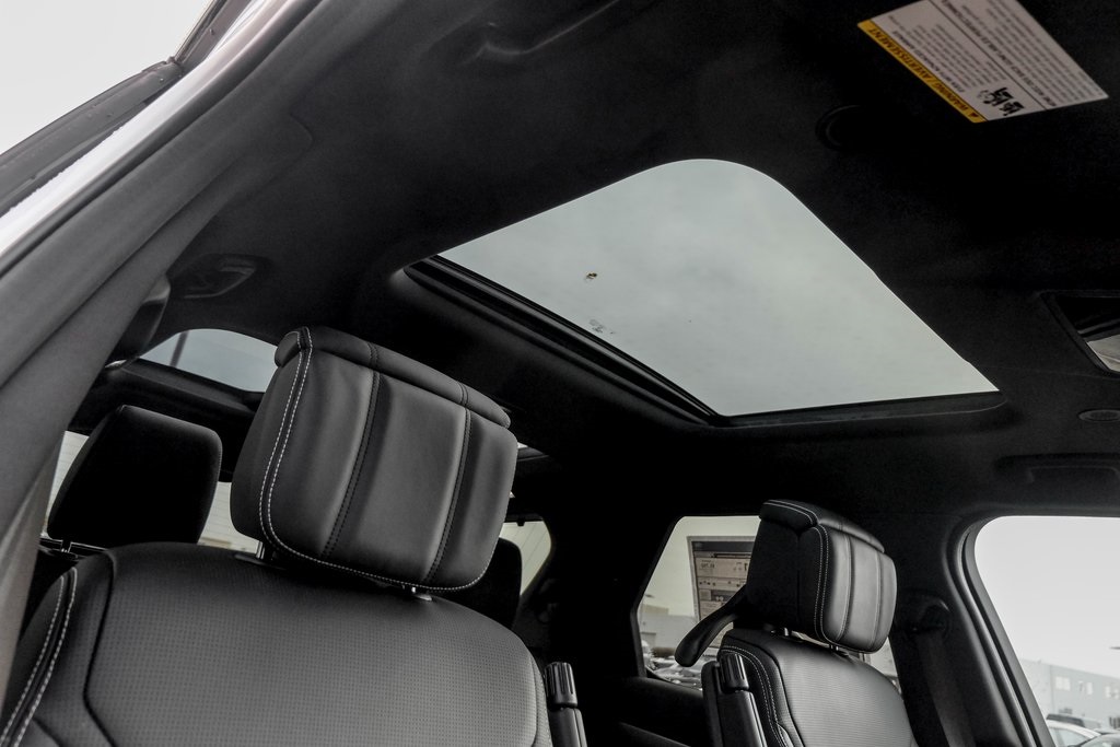 2025 Land Rover Discovery SE photo 22