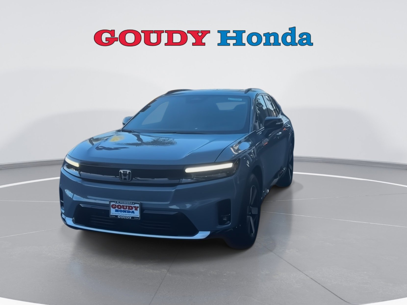 2026 Honda Prologue Touring photo 4