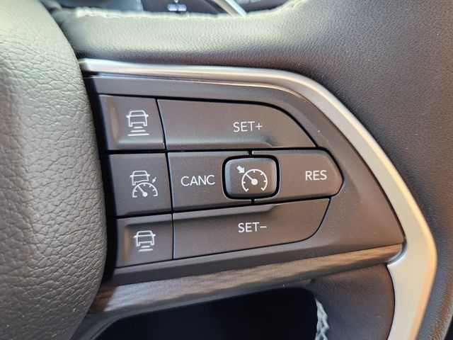 2025 Jeep Grand Cherokee Altitude X photo 15