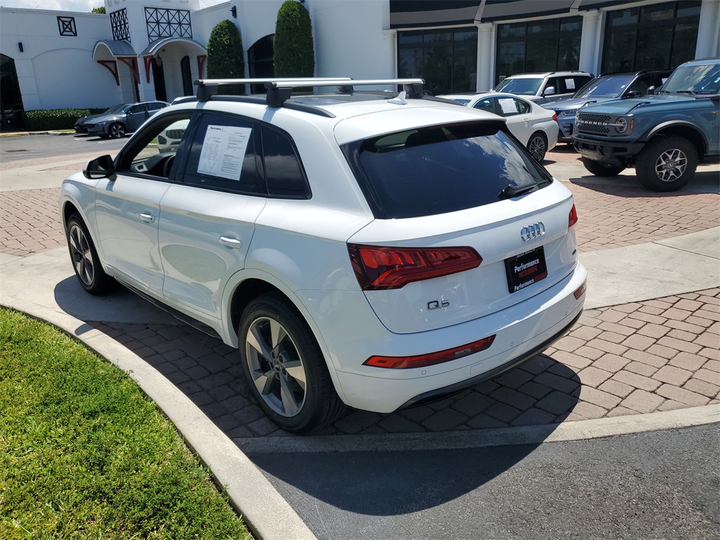 2020 Audi Q5 45 Premium Plus photo 4