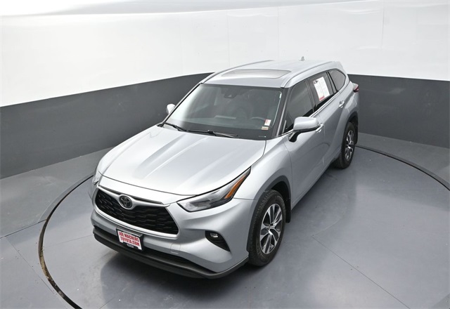2022 Toyota Highlander XLE photo 20