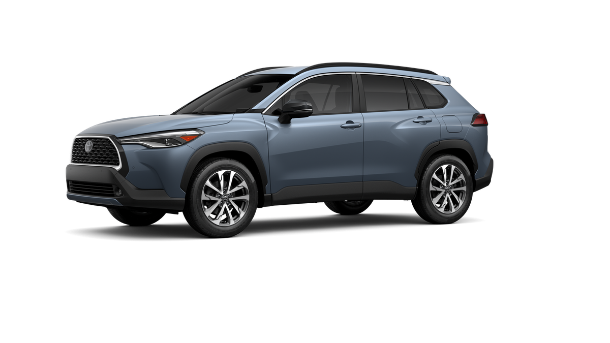 2025 Toyota Corolla Cross XLE photo 2