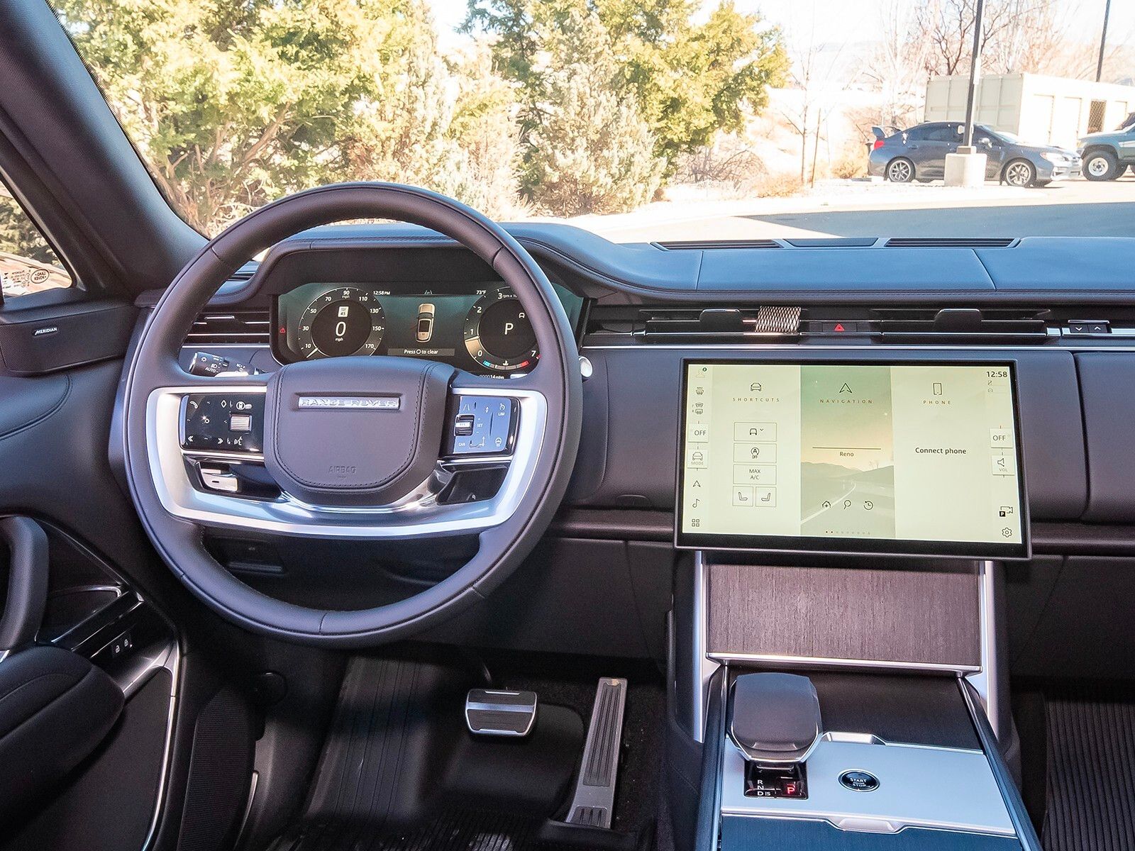 2025 Land Rover Range Rover SE photo 33
