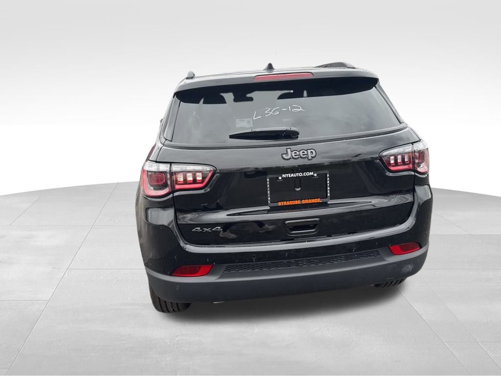 2026 Jeep Compass Limited Altitude photo 3