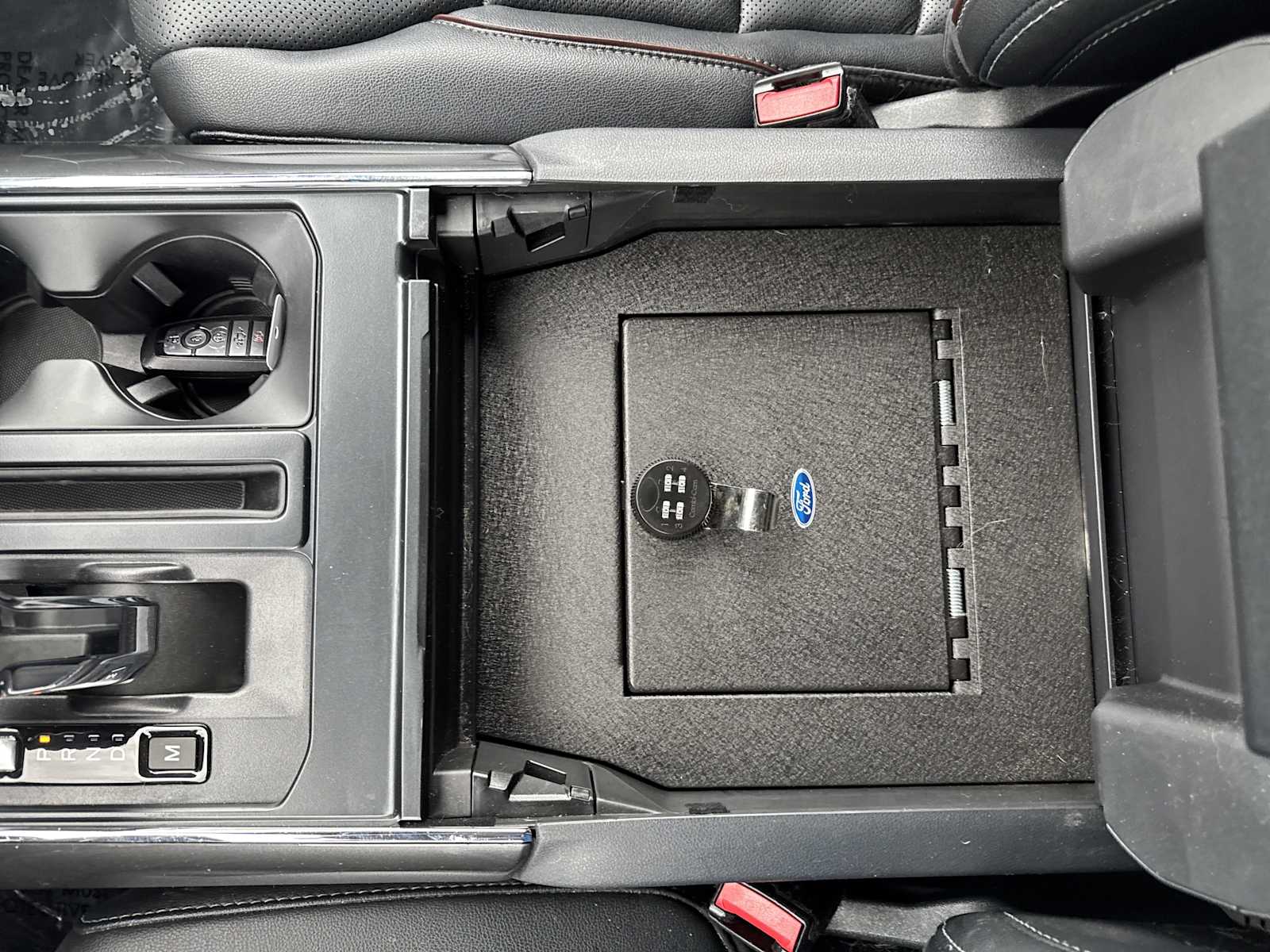 2022 Ford F-150 Lariat photo 35