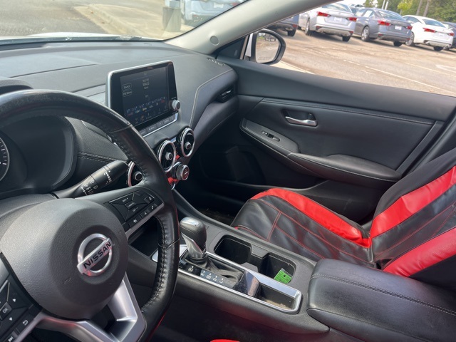 2021 Nissan Sentra SV photo 9