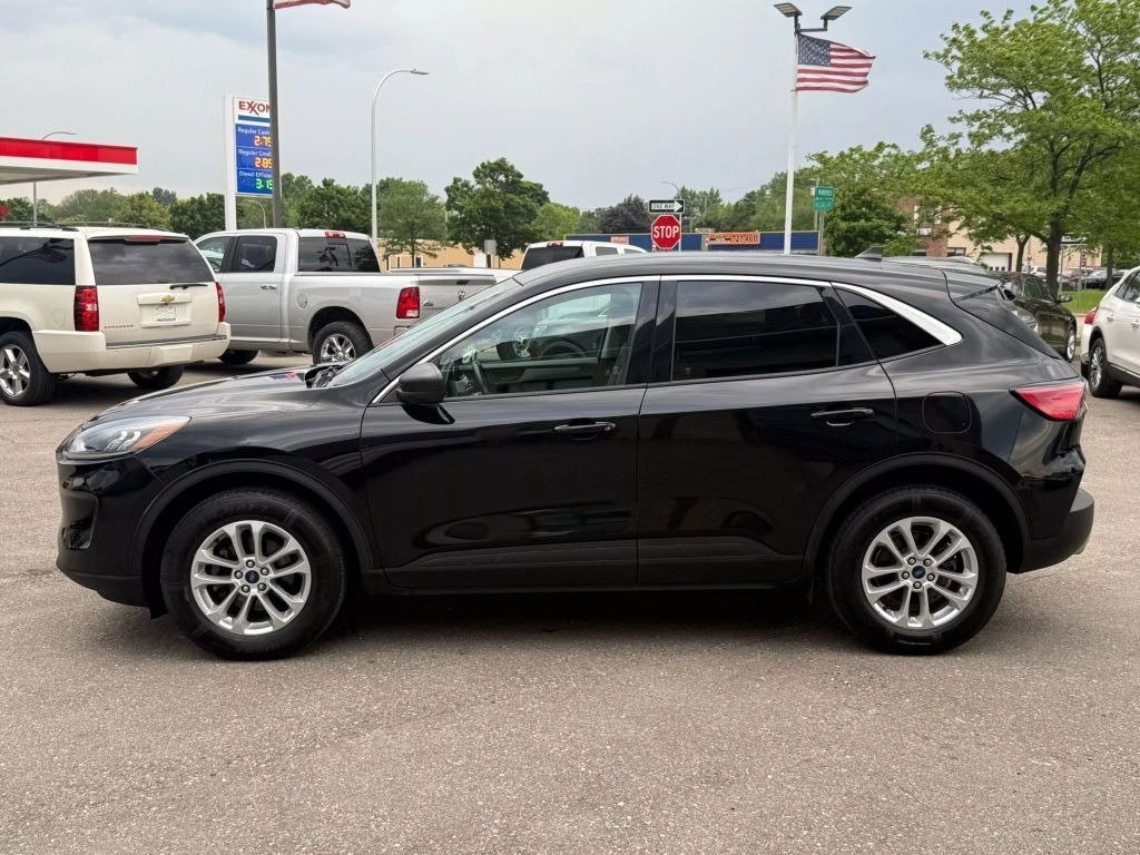 2022 Ford Escape SE photo 4