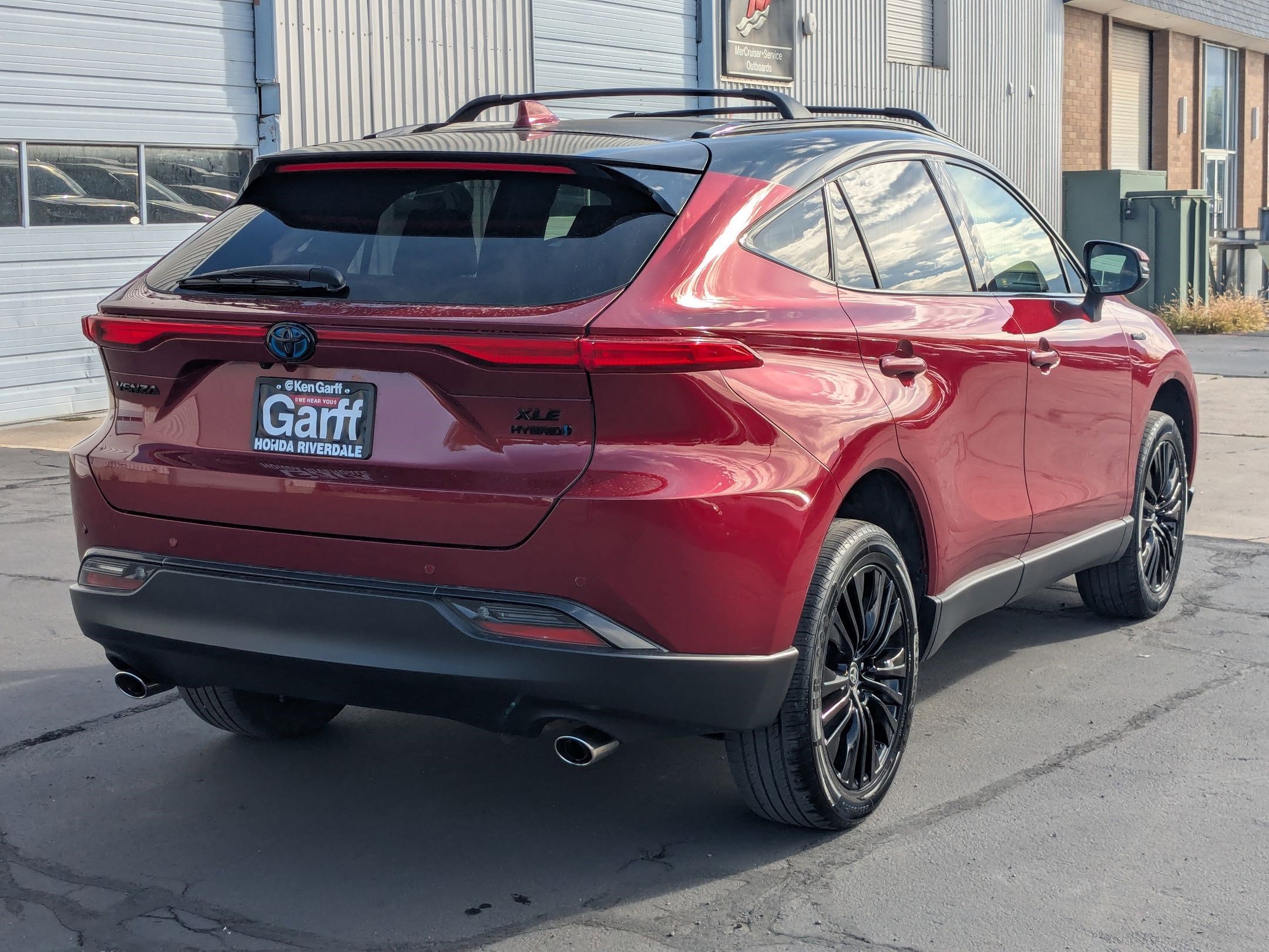 2021 Toyota Venza XLE photo 3