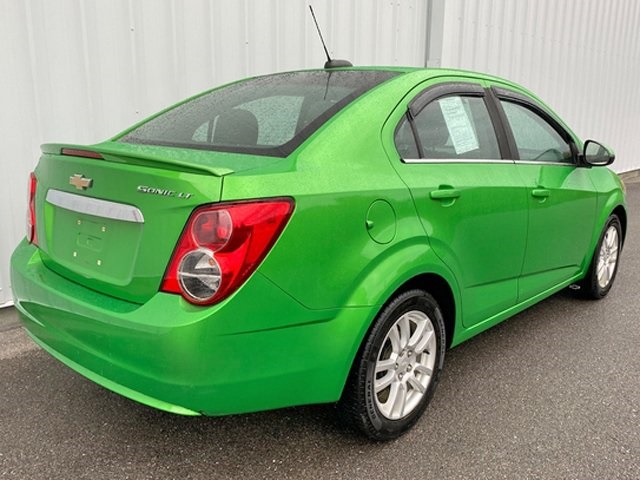 2015 Chevrolet Sonic LT photo 2