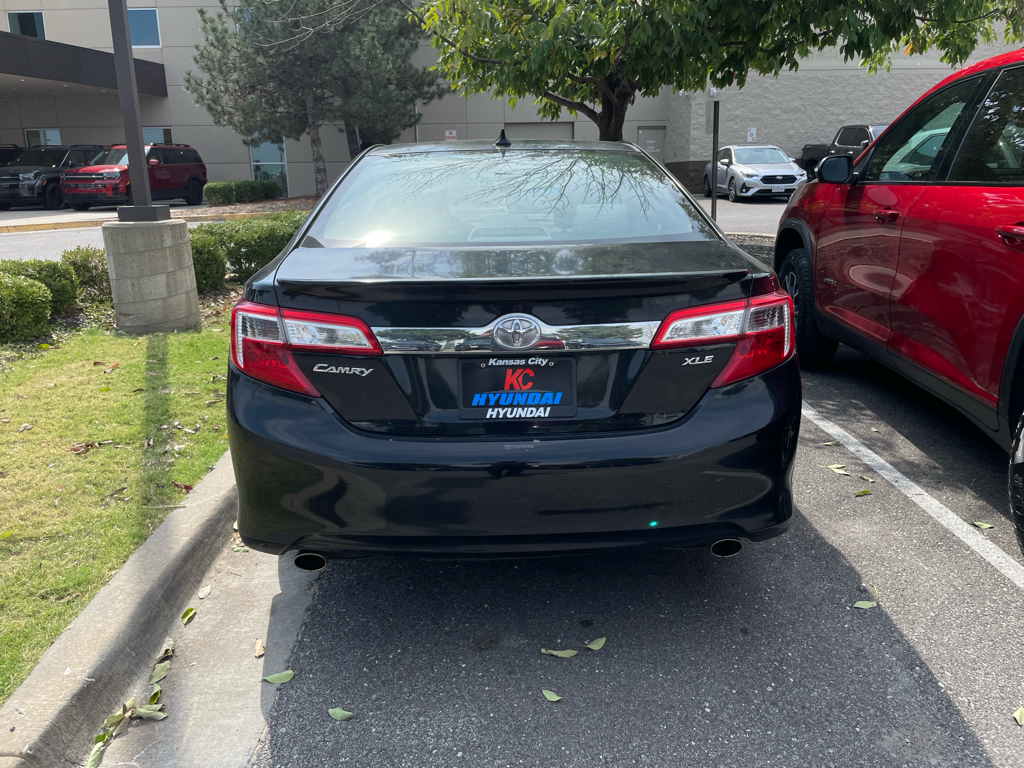 2013 Toyota Camry XLE photo 4