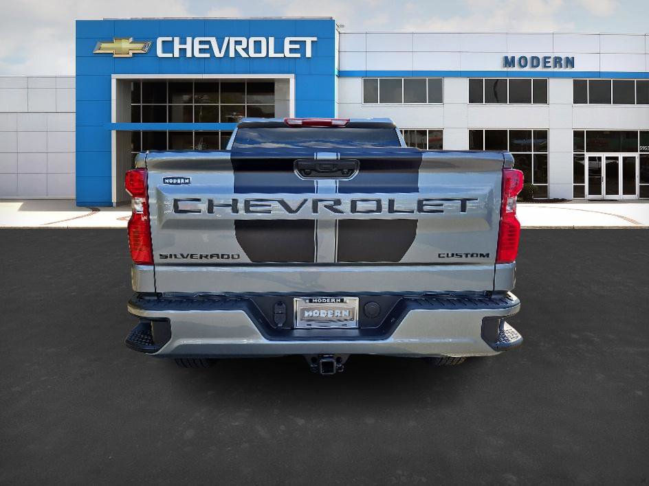 2026 Chevrolet Silverado 1500 Custom photo 4