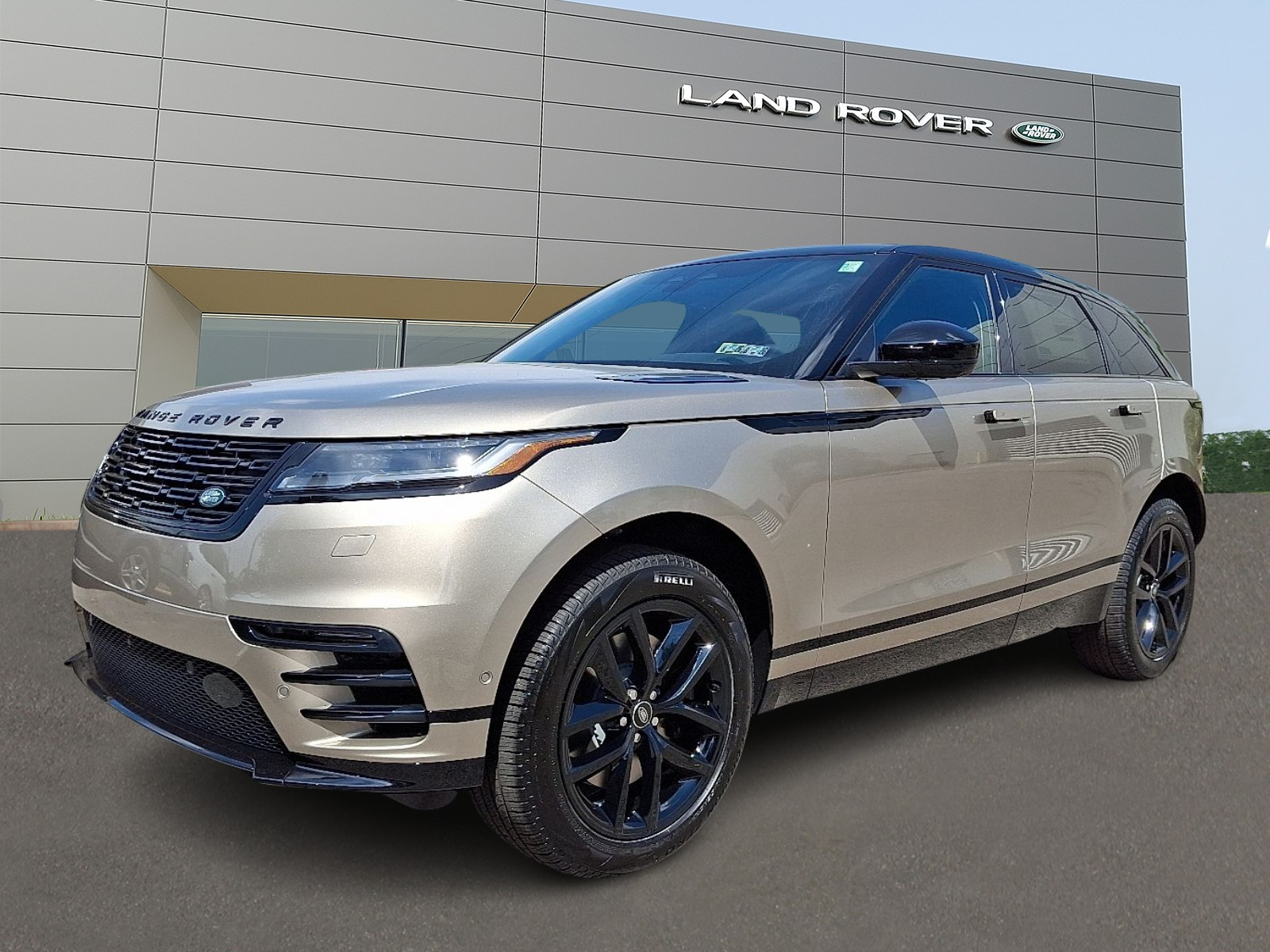 2026 Land Rover Range Rover Velar Dynamic SE