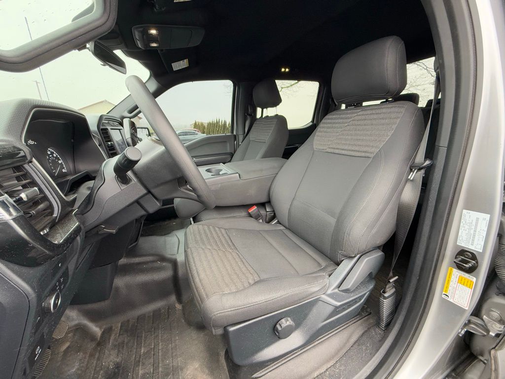 2021 Ford F-150 STX photo 4