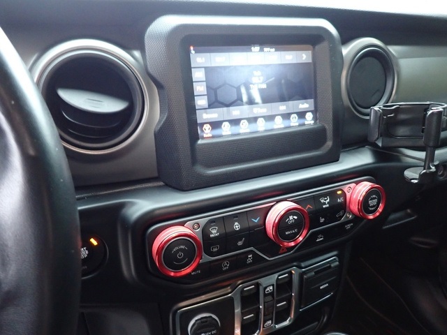 2022 Jeep Gladiator Sport photo 22