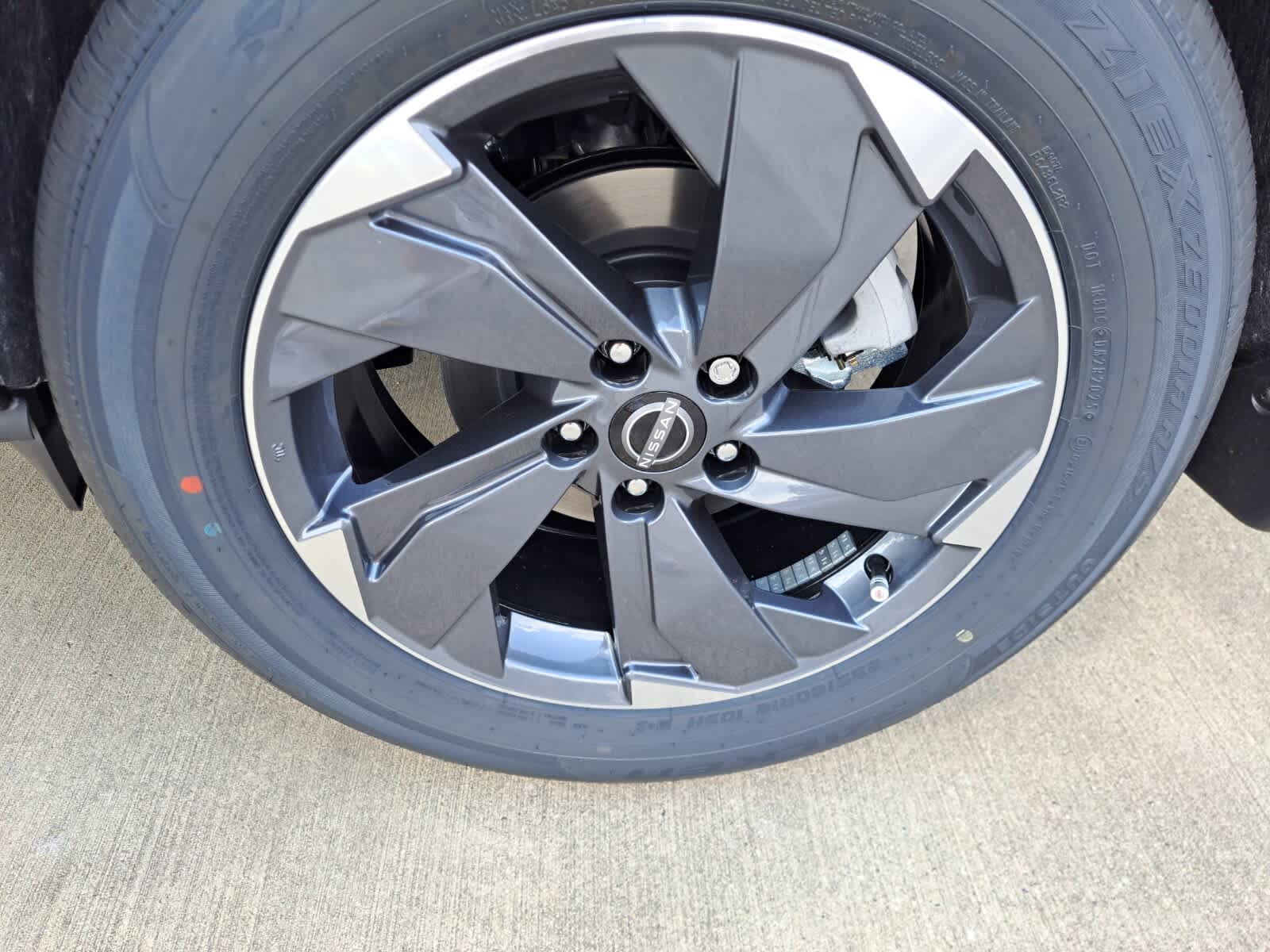 2026 Nissan Rogue SV photo 16