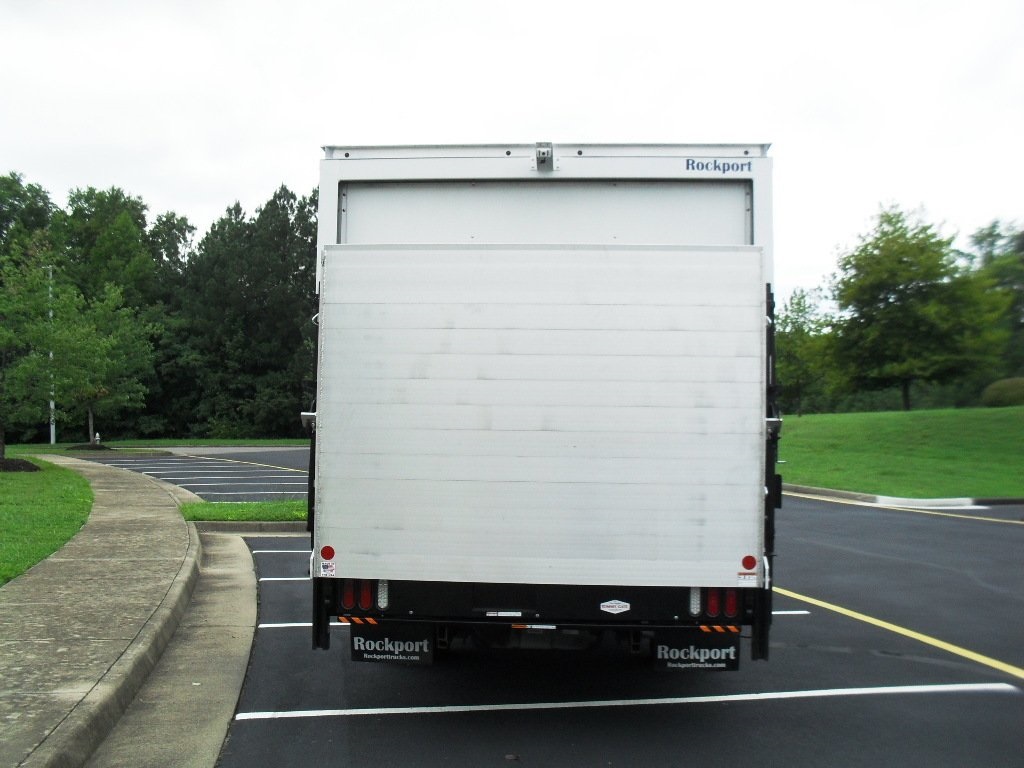 2025 Ford E-350 photo 4