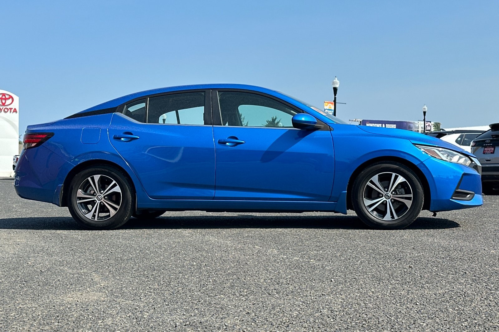 2022 Nissan Sentra SV photo 2