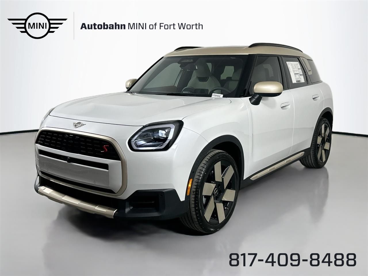 2025 MINI Countryman S's photo