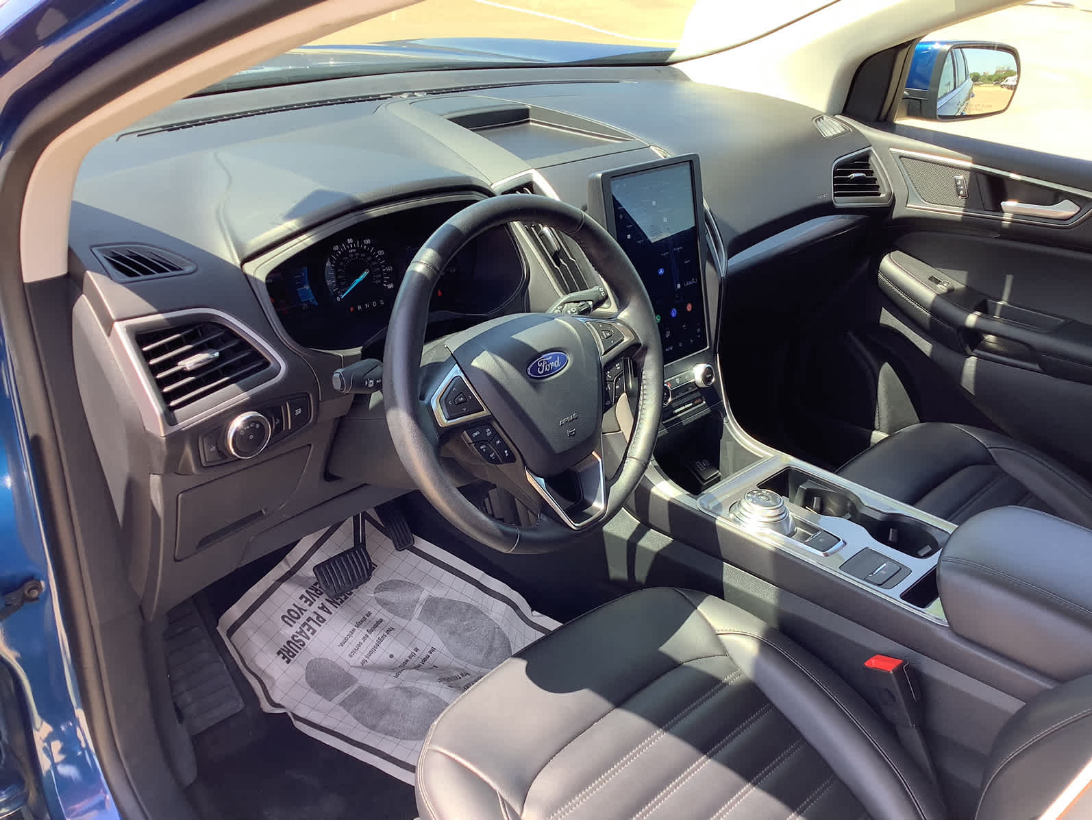 2024 Ford Edge SEL photo 11