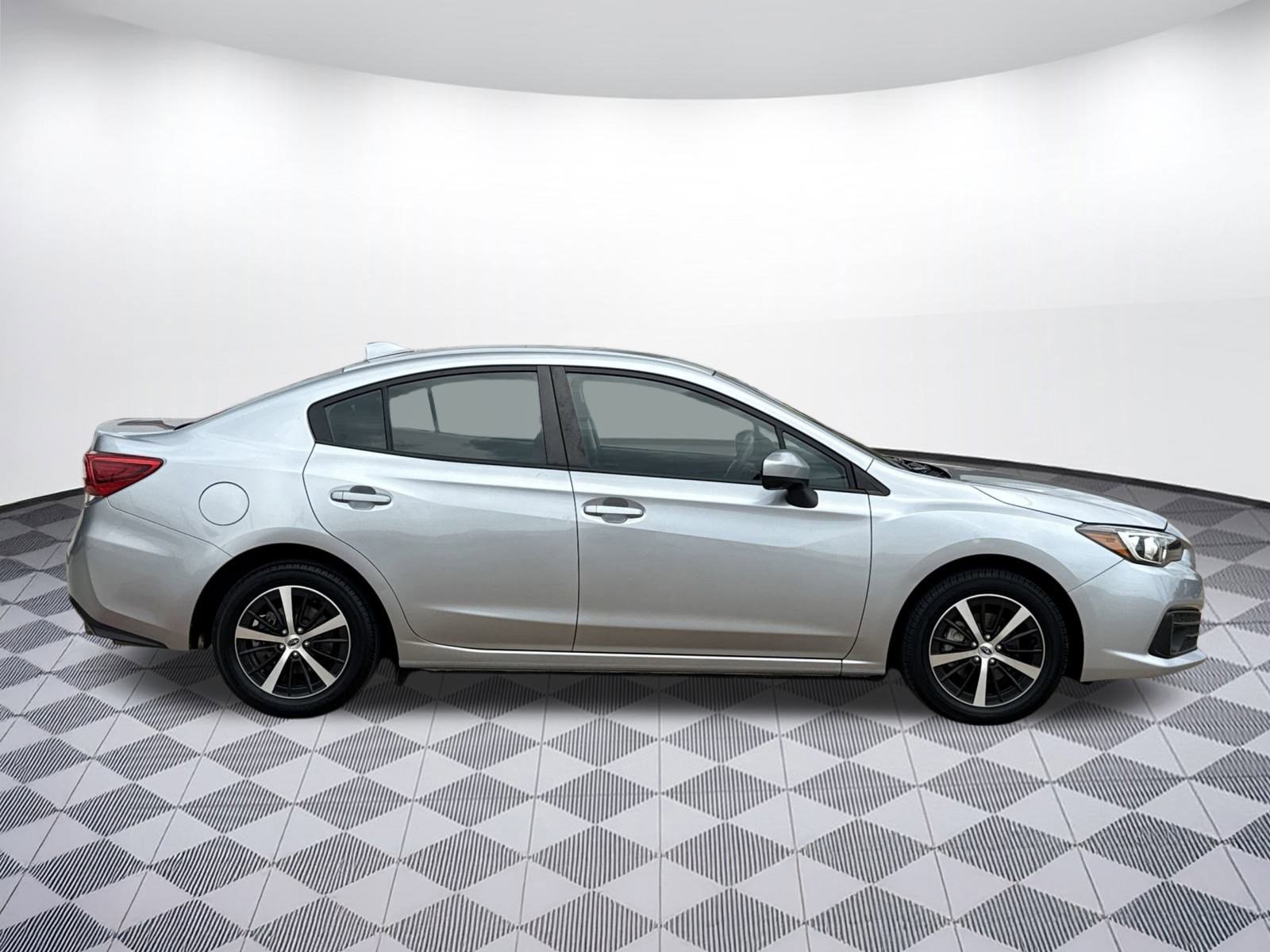 2023 Subaru Impreza Premium photo 8