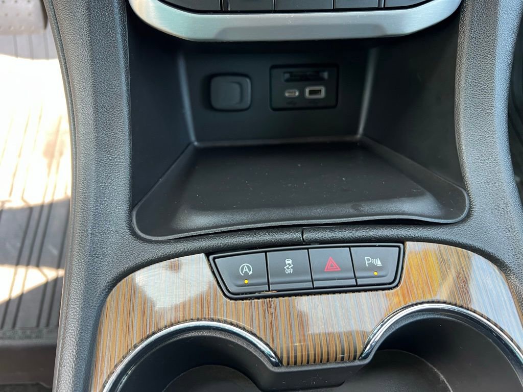 2022 Gmc Acadia SLE photo 28