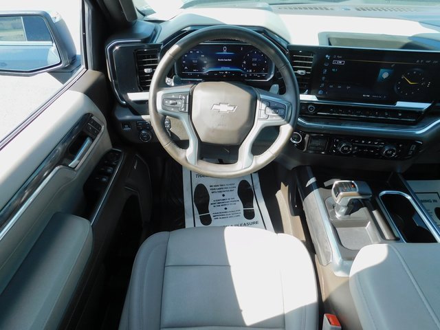 2024 Chevrolet Silverado 1500 LTZ photo 12