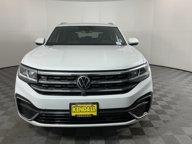 2022 Volkswagen Atlas Cross Sport V6 SEL Premium R-Line photo 2