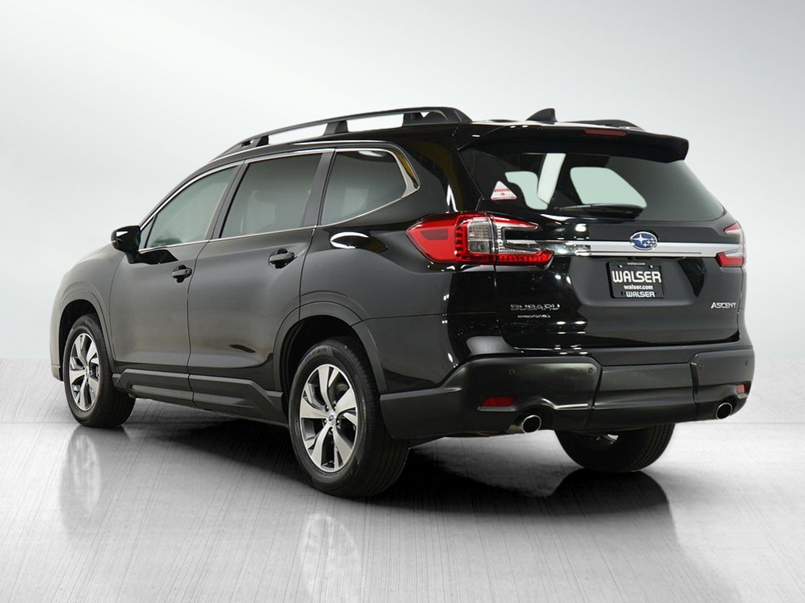 2024 Subaru Ascent Premium photo 3