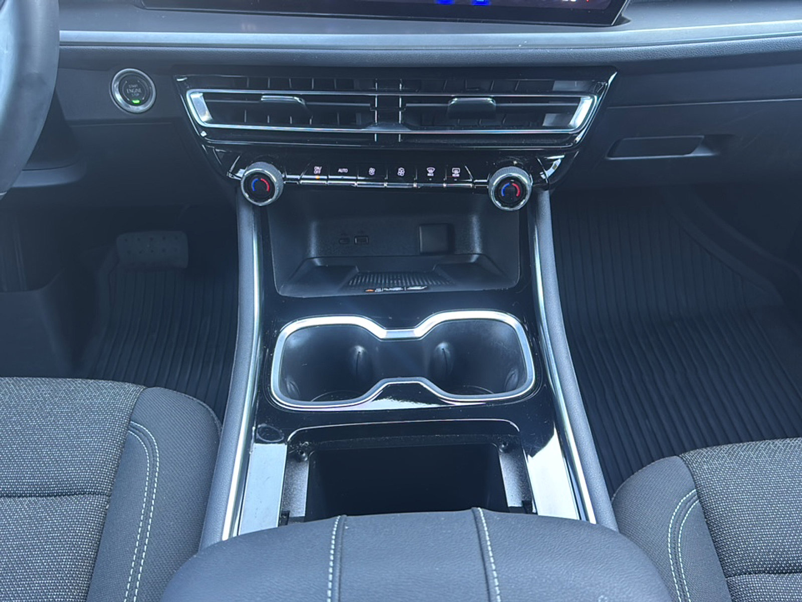 2024 Chevrolet Traverse photo 34
