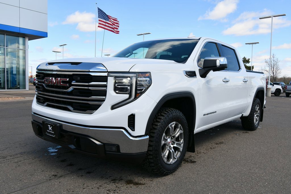Used 2023 GMC Sierra 1500 SLT with VIN 3GTUUDED5PG108287 for sale in North Branch, Minnesota