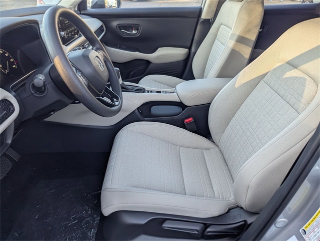 2026 Honda HR-V LX photo 11