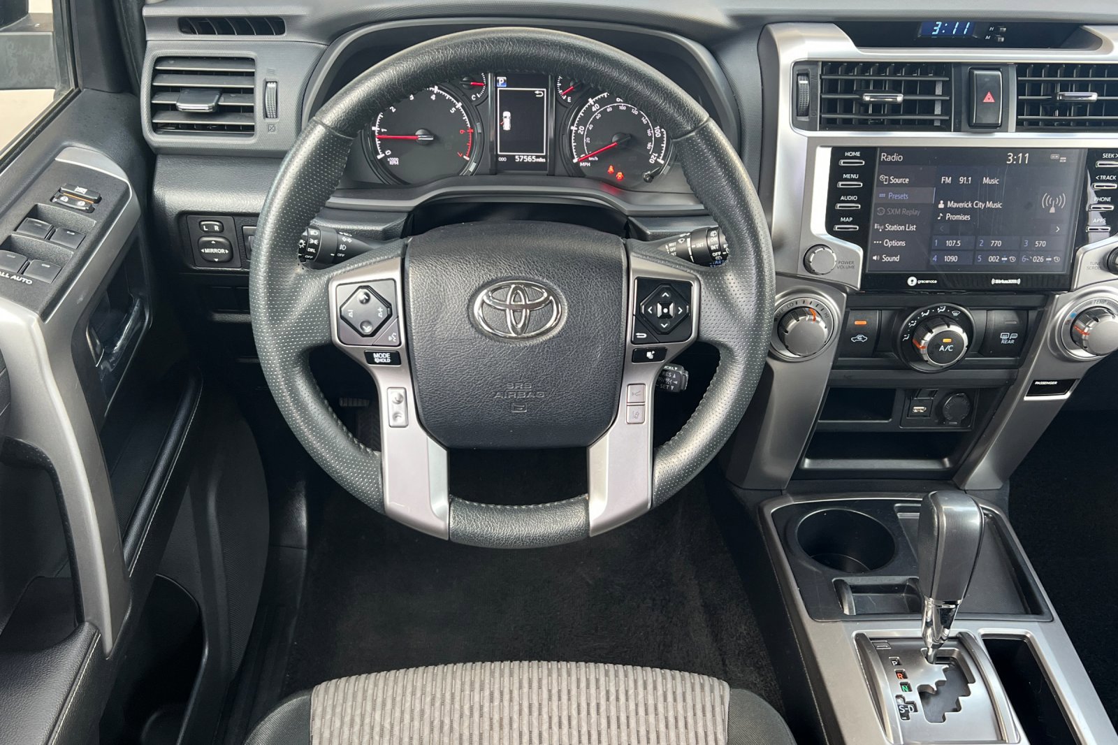 2022 Toyota 4Runner SR5 photo 13