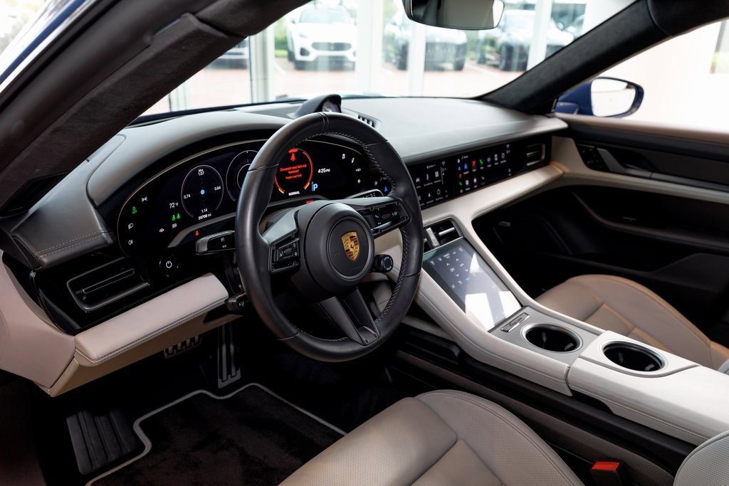 2022 Porsche Taycan Turbo S photo 19