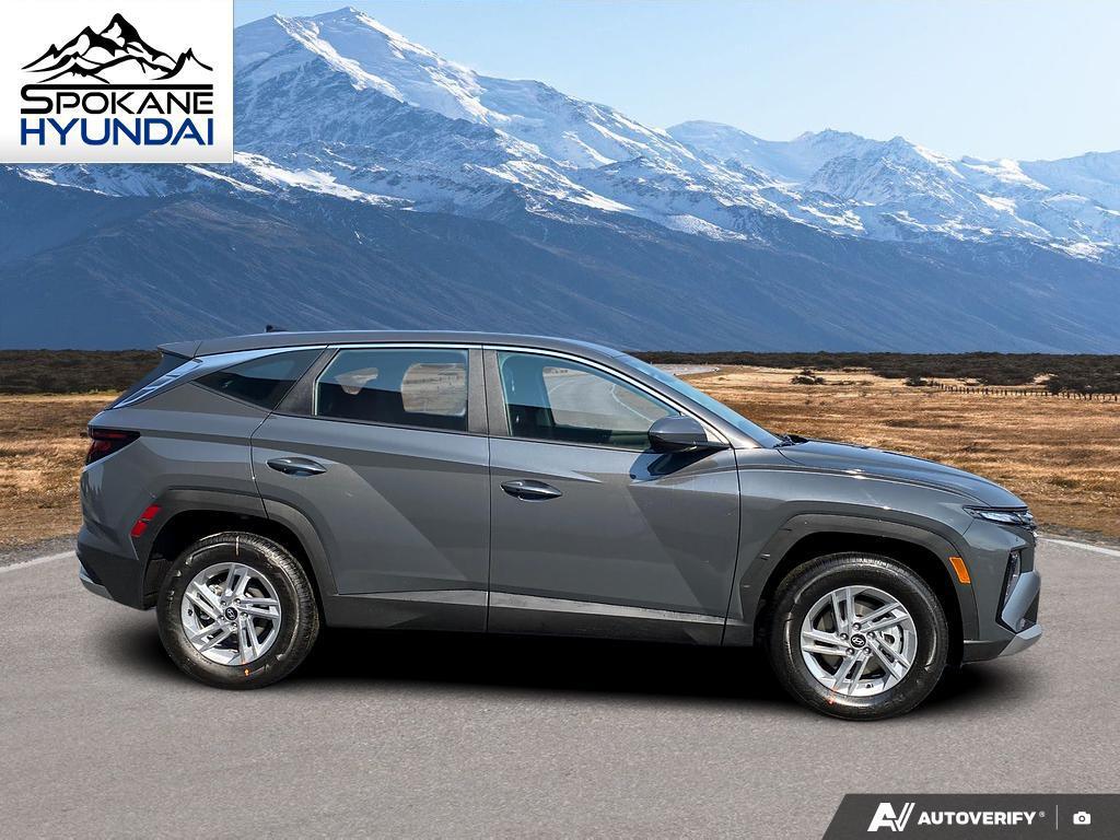 2026 Hyundai Tucson SE photo 18