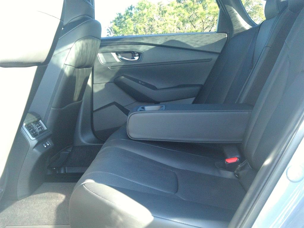 2025 Honda Accord Hybrid Sport-L photo 13