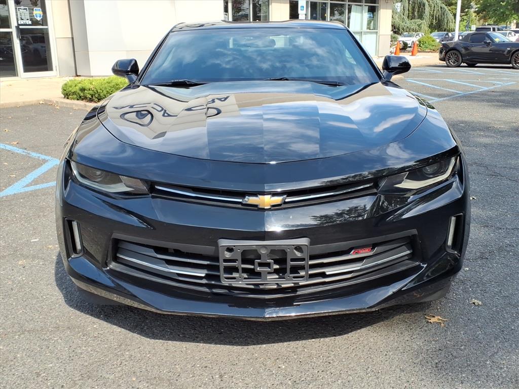 2018 Chevrolet Camaro Coupe 1LT photo 2