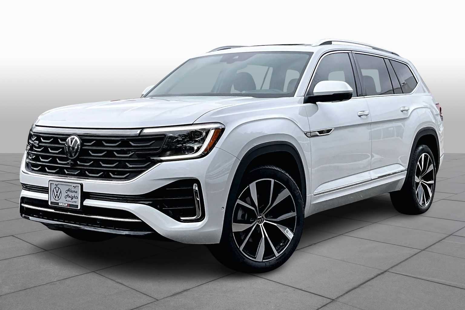 2026 Volkswagen Atlas SEL Premium R-Line's photo
