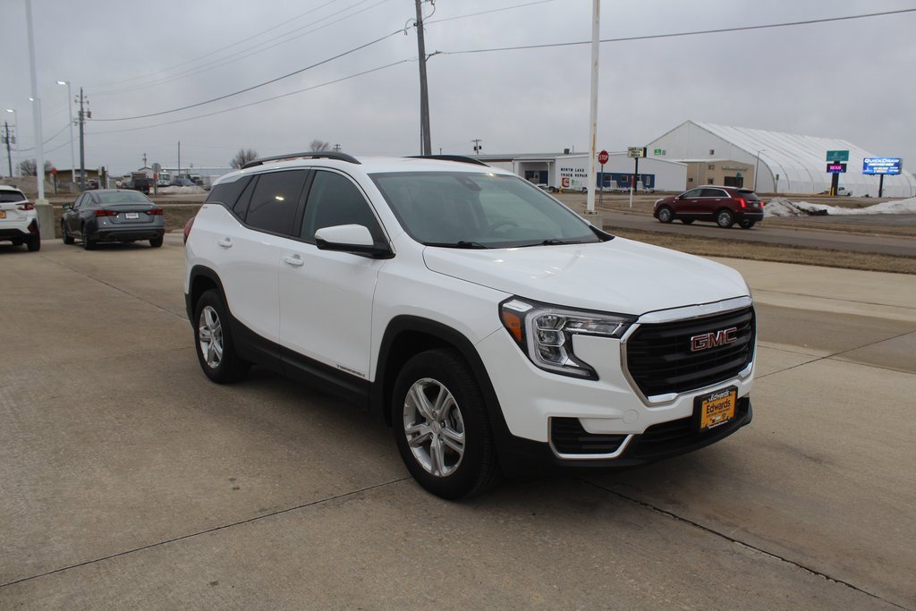 2023 GMC Terrain SLE's photo