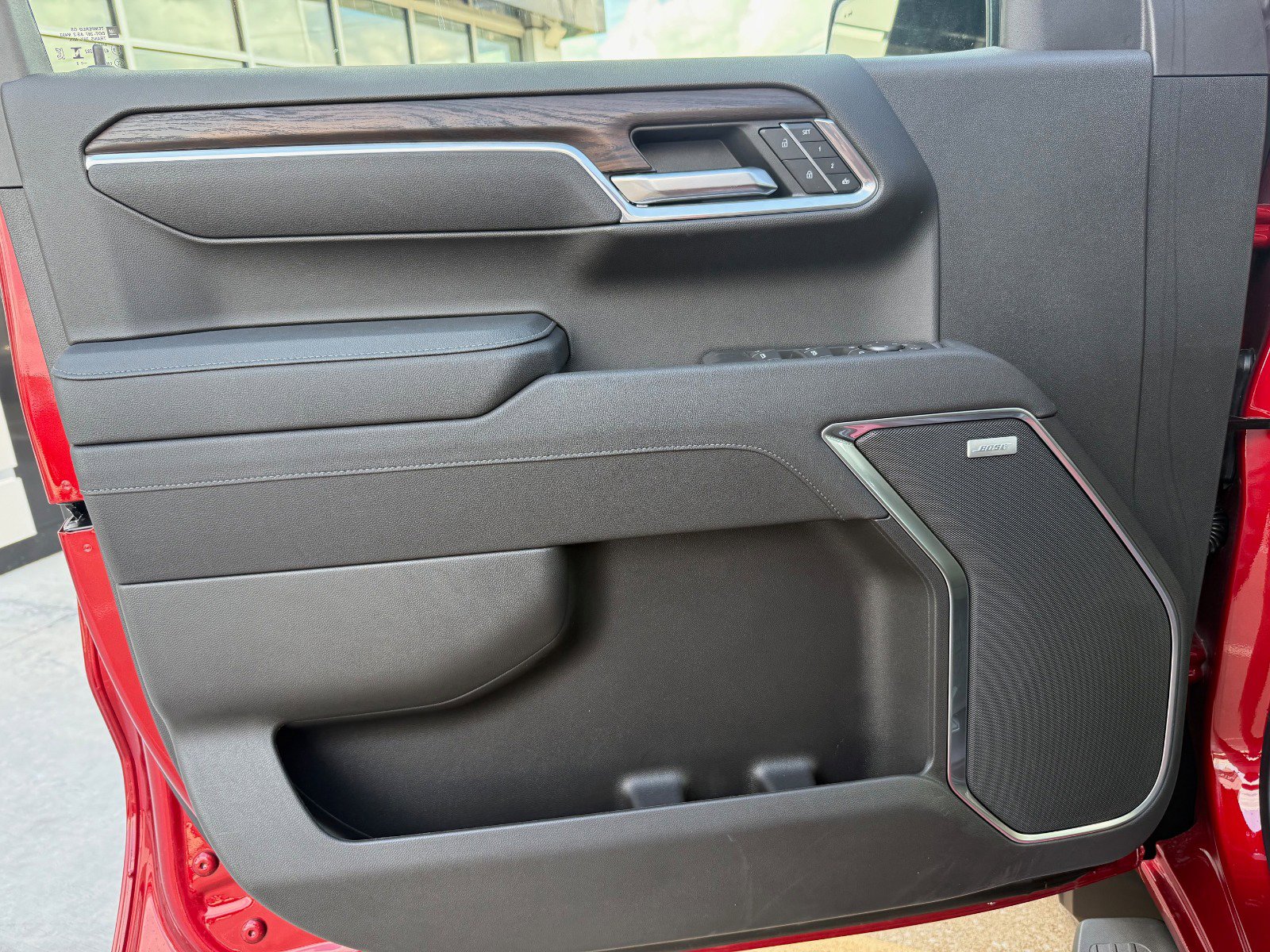 2025 Gmc Sierra 1500 SLT photo 10