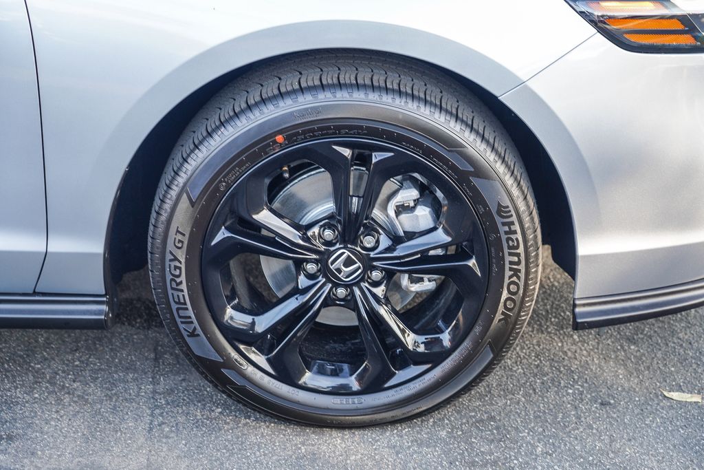 2025 Honda Accord SE photo 11