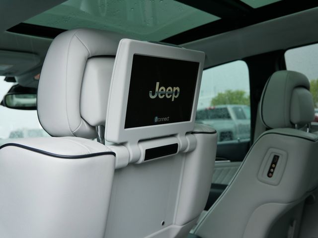 2020 Jeep Grand Cherokee Summit photo 11