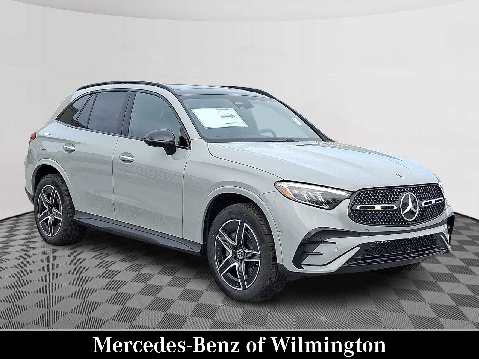 2026 Mercedes-Benz GLC Base's photo