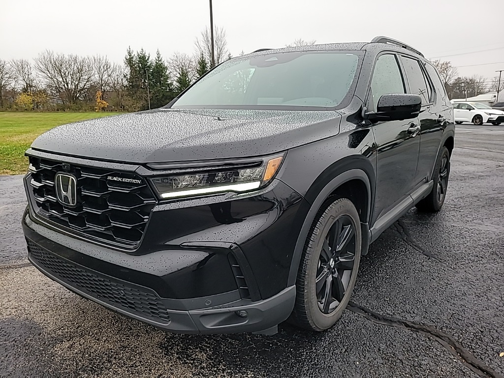 2025 Honda Pilot Black Edition photo 2