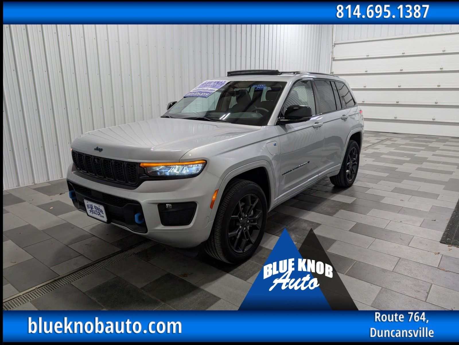 2023 Jeep Grand Cherokee 30th Anniversary 4xe's photo