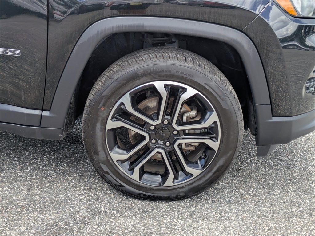 2022 Jeep Compass Limited photo 9