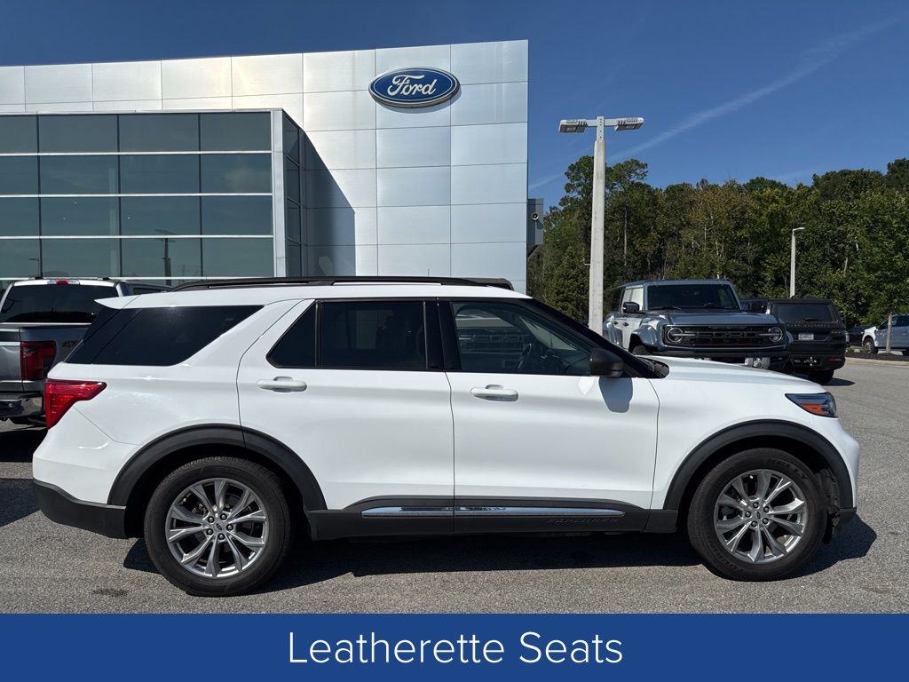 2020 Ford Explorer XLT photo 2