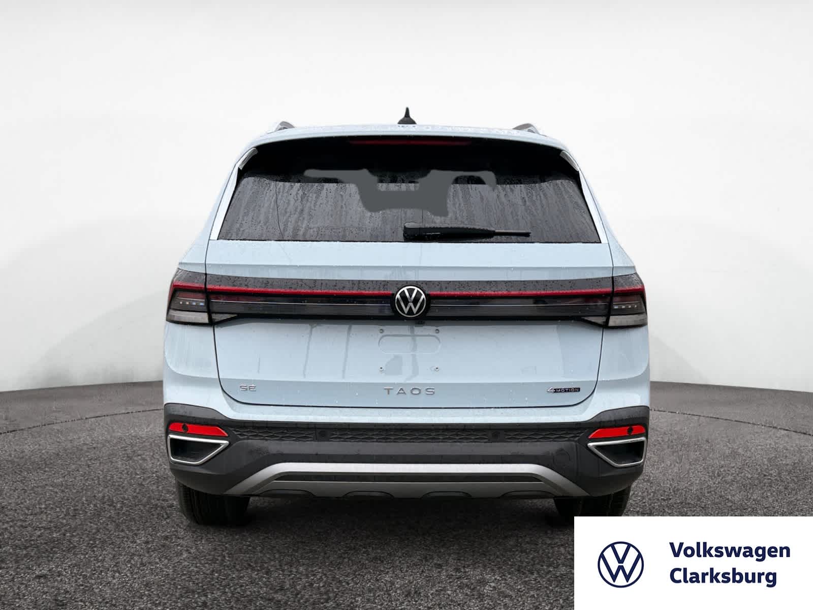 2025 Volkswagen Taos SE photo 3