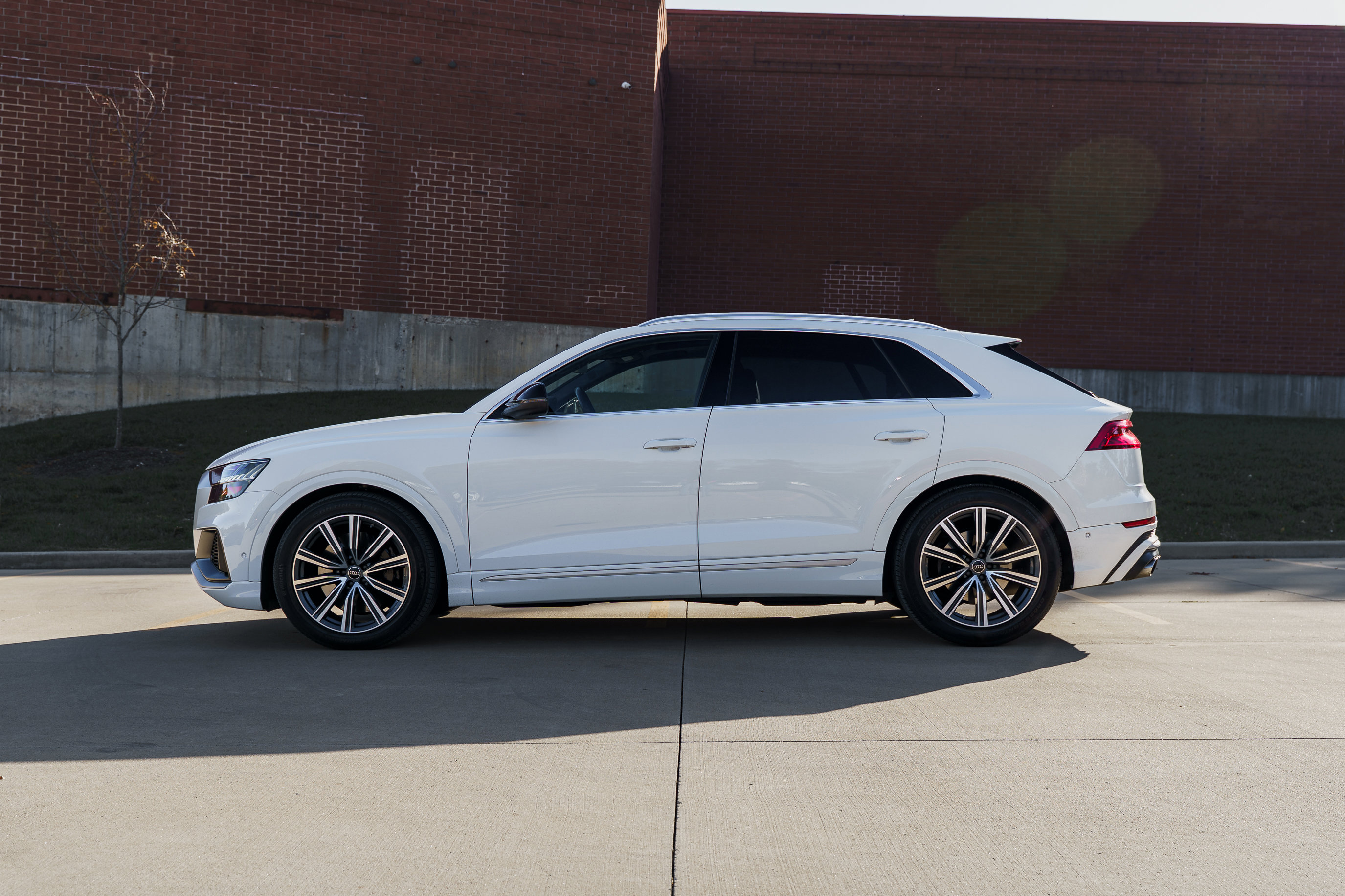 2023 Audi SQ8 Prestige photo 3